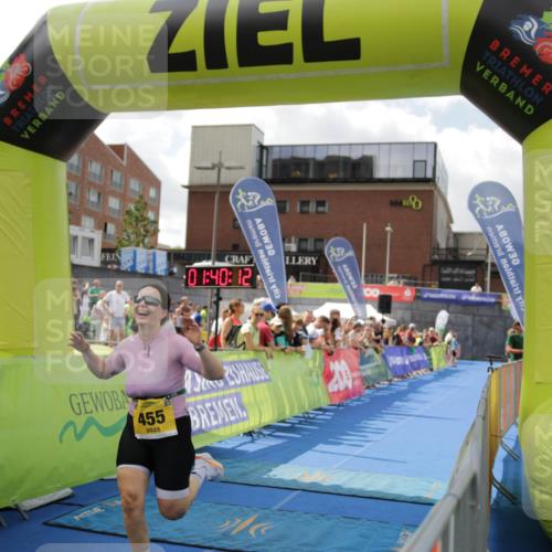 10.08.2025 - GEWOBA Citytriathlon Bremen H.Heesch http://msf.ph/oto/8538784 10.08.2025 11:43:49 Ziel 201, 455, 475 meine-sportfotos.de