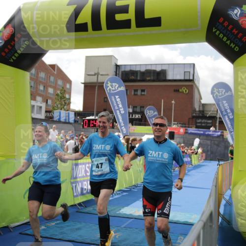 10.08.2025 - GEWOBA Citytriathlon Bremen H.Heesch http://msf.ph/oto/8538802 10.08.2025 11:44:08 Ziel 47 meine-sportfotos.de