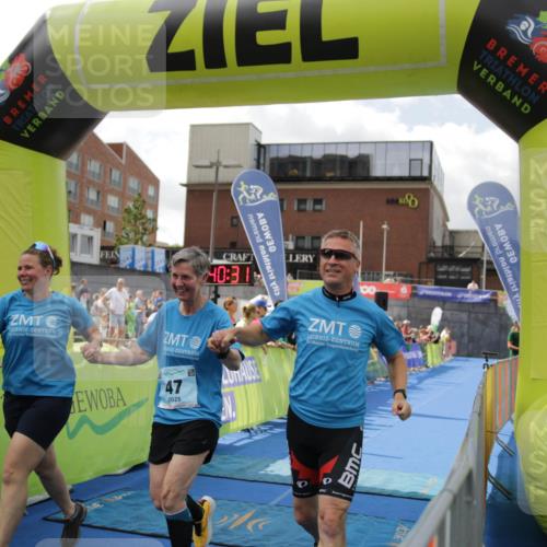 10.08.2025 - GEWOBA Citytriathlon Bremen H.Heesch http://msf.ph/oto/8538804 10.08.2025 11:44:08 Ziel 47 meine-sportfotos.de