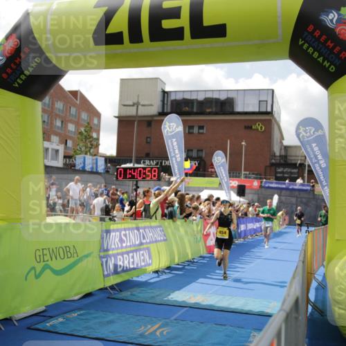 10.08.2025 - GEWOBA Citytriathlon Bremen H.Heesch http://msf.ph/oto/8538811 10.08.2025 11:44:35 Ziel 454 meine-sportfotos.de