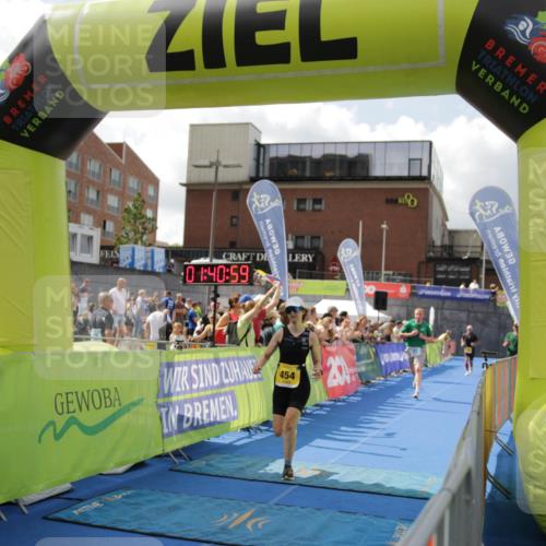 10.08.2025 - GEWOBA Citytriathlon Bremen H.Heesch http://msf.ph/oto/8538816 10.08.2025 11:44:36 Ziel 454 meine-sportfotos.de