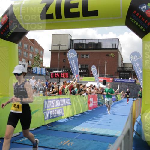 10.08.2025 - GEWOBA Citytriathlon Bremen H.Heesch http://msf.ph/oto/8538820 10.08.2025 11:44:37 Ziel 454 meine-sportfotos.de