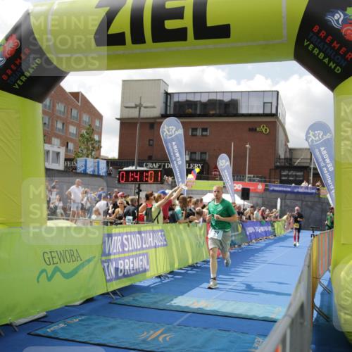 10.08.2025 - GEWOBA Citytriathlon Bremen H.Heesch http://msf.ph/oto/8538827 10.08.2025 11:44:38 Ziel 454 meine-sportfotos.de