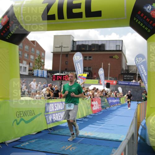 10.08.2025 - GEWOBA Citytriathlon Bremen H.Heesch http://msf.ph/oto/8538832 10.08.2025 11:44:39 Ziel 27, 454 meine-sportfotos.de