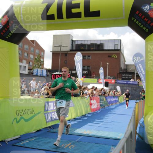 10.08.2025 - GEWOBA Citytriathlon Bremen H.Heesch http://msf.ph/oto/8538834 10.08.2025 11:44:39 Ziel 27, 454 meine-sportfotos.de