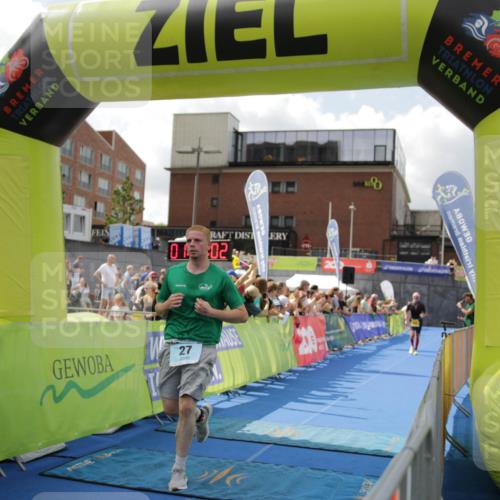 10.08.2025 - GEWOBA Citytriathlon Bremen H.Heesch http://msf.ph/oto/8538835 10.08.2025 11:44:39 Ziel 27, 454 meine-sportfotos.de