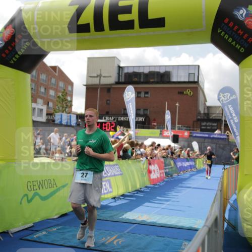 10.08.2025 - GEWOBA Citytriathlon Bremen H.Heesch http://msf.ph/oto/8538836 10.08.2025 11:44:39 Ziel 27, 454 meine-sportfotos.de