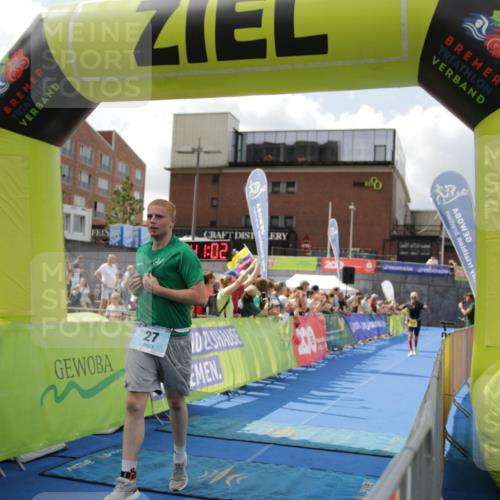 10.08.2025 - GEWOBA Citytriathlon Bremen H.Heesch http://msf.ph/oto/8538837 10.08.2025 11:44:39 Ziel 27, 454 meine-sportfotos.de