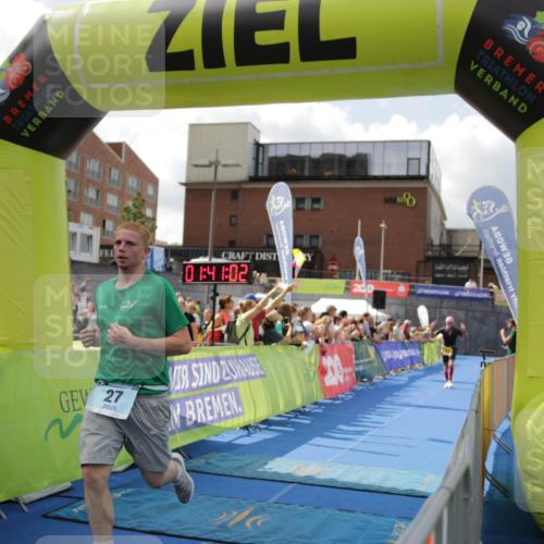 10.08.2025 - GEWOBA Citytriathlon Bremen H.Heesch http://msf.ph/oto/8538839 10.08.2025 11:44:39 Ziel 27, 454 meine-sportfotos.de