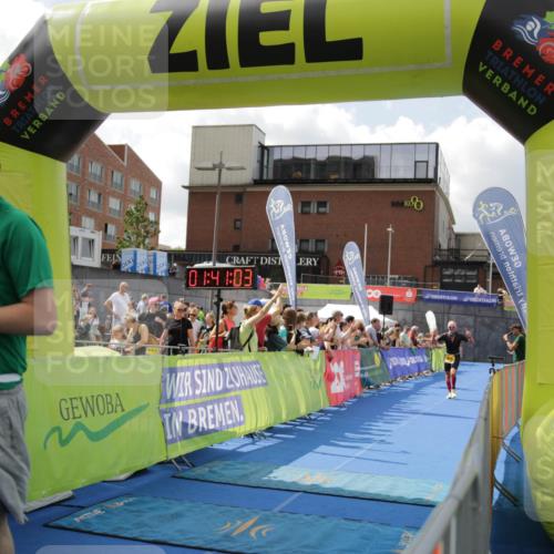 10.08.2025 - GEWOBA Citytriathlon Bremen H.Heesch http://msf.ph/oto/8538843 10.08.2025 11:44:40 Ziel 27, 454 meine-sportfotos.de