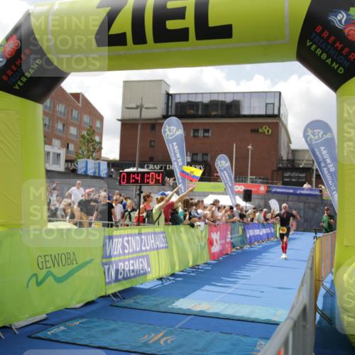 10.08.2025 - GEWOBA Citytriathlon Bremen H.Heesch http://msf.ph/oto/8538850 10.08.2025 11:44:41 Ziel 27, 454 meine-sportfotos.de