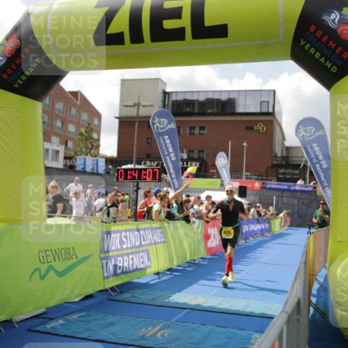 10.08.2025 - GEWOBA Citytriathlon Bremen H.Heesch http://msf.ph/oto/8538880 10.08.2025 11:44:44 Ziel 27, 435, 454 meine-sportfotos.de