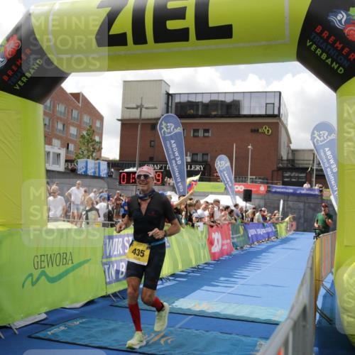 10.08.2025 - GEWOBA Citytriathlon Bremen H.Heesch http://msf.ph/oto/8538897 10.08.2025 11:44:46 Ziel 27, 435, 454 meine-sportfotos.de