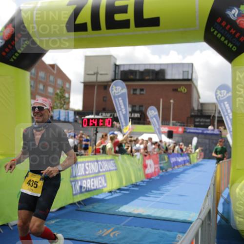 10.08.2025 - GEWOBA Citytriathlon Bremen H.Heesch http://msf.ph/oto/8538902 10.08.2025 11:44:47 Ziel 27, 435, 454 meine-sportfotos.de