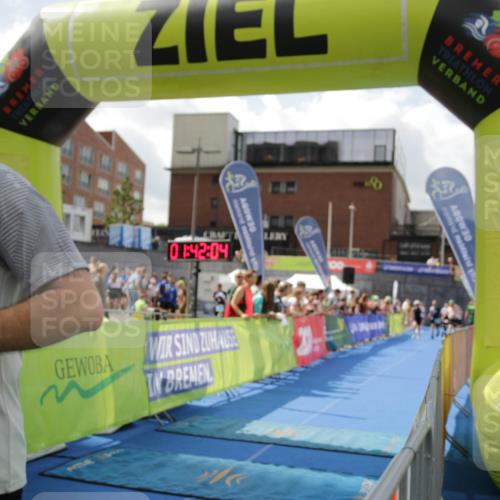 10.08.2025 - GEWOBA Citytriathlon Bremen H.Heesch http://msf.ph/oto/8538973 10.08.2025 11:45:41 Ziel 39, 221, 227 meine-sportfotos.de