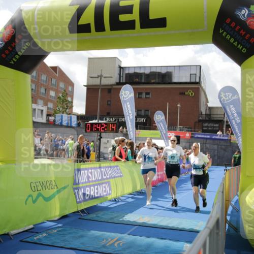 10.08.2025 - GEWOBA Citytriathlon Bremen H.Heesch http://msf.ph/oto/8539013 10.08.2025 11:45:51 Ziel 39, 221 meine-sportfotos.de