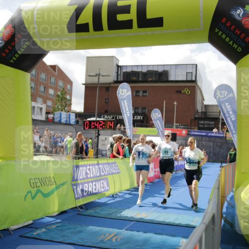 10.08.2025 - GEWOBA Citytriathlon Bremen H.Heesch http://msf.ph/oto/8539014 10.08.2025 11:45:51 Ziel 39, 221 meine-sportfotos.de