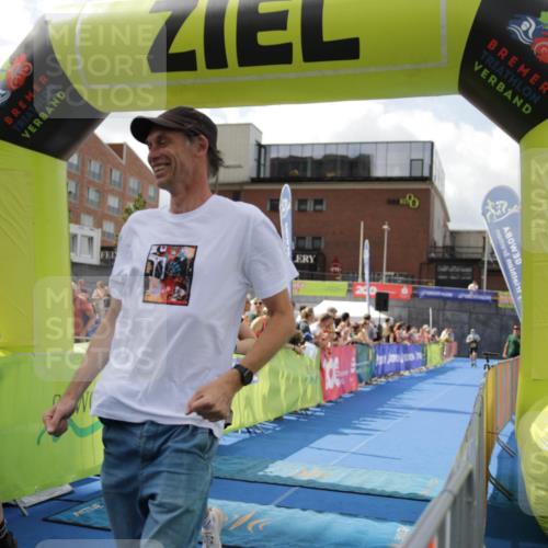 10.08.2025 - GEWOBA Citytriathlon Bremen H.Heesch http://msf.ph/oto/8539045 10.08.2025 11:46:21 Ziel 193 meine-sportfotos.de