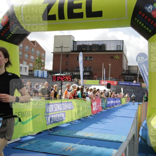10.08.2025 - GEWOBA Citytriathlon Bremen H.Heesch http://msf.ph/oto/8539049 10.08.2025 11:46:22 Ziel 193 meine-sportfotos.de