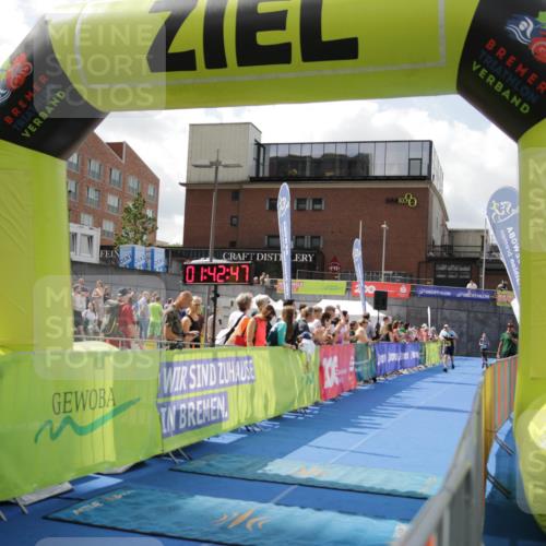 10.08.2025 - GEWOBA Citytriathlon Bremen H.Heesch http://msf.ph/oto/8539055 10.08.2025 11:46:24 Ziel 193 meine-sportfotos.de