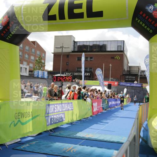 10.08.2025 - GEWOBA Citytriathlon Bremen H.Heesch http://msf.ph/oto/8539064 10.08.2025 11:46:26 Ziel 193 meine-sportfotos.de
