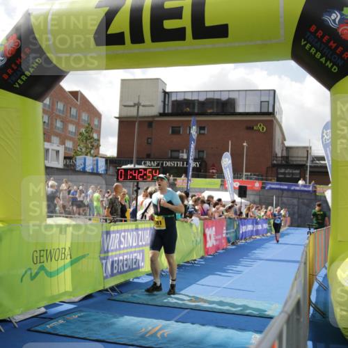 10.08.2025 - GEWOBA Citytriathlon Bremen H.Heesch http://msf.ph/oto/8539089 10.08.2025 11:46:31 Ziel 193, 381 meine-sportfotos.de