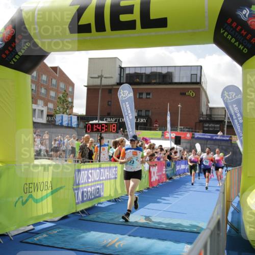 10.08.2025 - GEWOBA Citytriathlon Bremen H.Heesch http://msf.ph/oto/8539127 10.08.2025 11:46:55 Ziel 73 meine-sportfotos.de