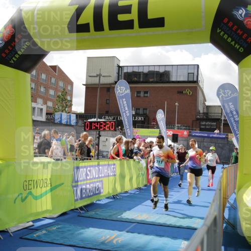 10.08.2025 - GEWOBA Citytriathlon Bremen H.Heesch http://msf.ph/oto/8539132 10.08.2025 11:46:57 Ziel 73 meine-sportfotos.de