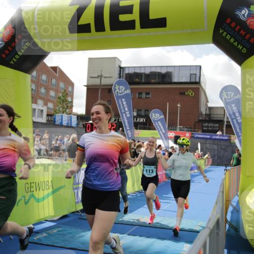 10.08.2025 - GEWOBA Citytriathlon Bremen H.Heesch http://msf.ph/oto/8539141 10.08.2025 11:46:59 Ziel 73, 113, 217 meine-sportfotos.de