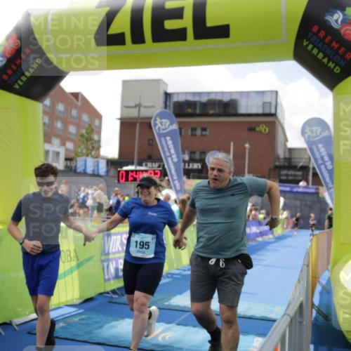 10.08.2025 - GEWOBA Citytriathlon Bremen H.Heesch http://msf.ph/oto/8539176 10.08.2025 11:47:39 Ziel 195, 415 meine-sportfotos.de
