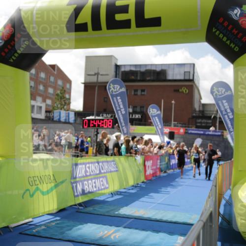 10.08.2025 - GEWOBA Citytriathlon Bremen H.Heesch http://msf.ph/oto/8539193 10.08.2025 11:47:45 Ziel 195 meine-sportfotos.de