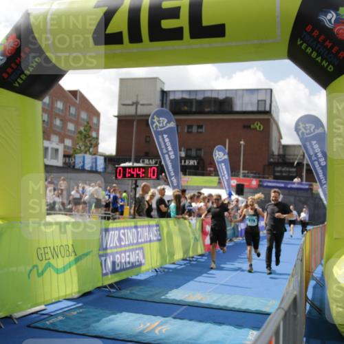 10.08.2025 - GEWOBA Citytriathlon Bremen H.Heesch http://msf.ph/oto/8539196 10.08.2025 11:47:47 Ziel 179, 195 meine-sportfotos.de