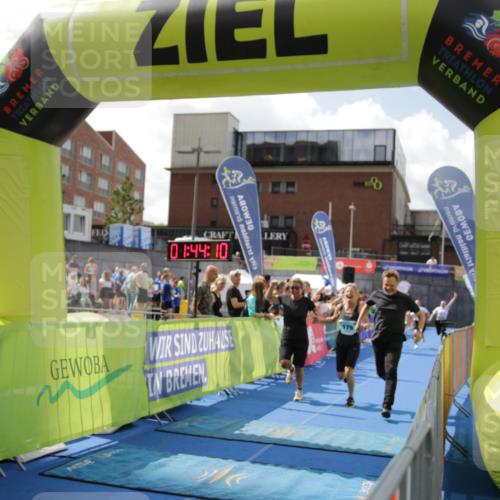10.08.2025 - GEWOBA Citytriathlon Bremen H.Heesch http://msf.ph/oto/8539198 10.08.2025 11:47:47 Ziel 179, 195 meine-sportfotos.de