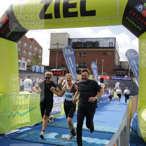 10.08.2025 - GEWOBA Citytriathlon Bremen H.Heesch http://msf.ph/oto/8539200 10.08.2025 11:47:48 Ziel 179, 195 meine-sportfotos.de