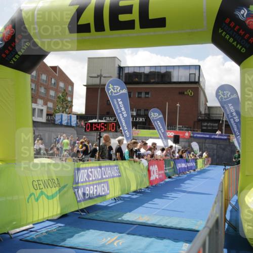 10.08.2025 - GEWOBA Citytriathlon Bremen H.Heesch http://msf.ph/oto/8539215 10.08.2025 11:48:47 Ziel 187 meine-sportfotos.de