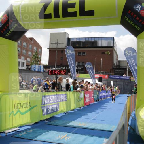 10.08.2025 - GEWOBA Citytriathlon Bremen H.Heesch http://msf.ph/oto/8539228 10.08.2025 11:49:19 Ziel  meine-sportfotos.de