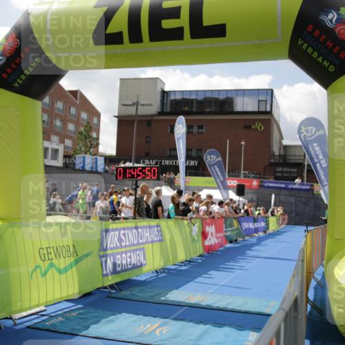 10.08.2025 - GEWOBA Citytriathlon Bremen H.Heesch http://msf.ph/oto/8539231 10.08.2025 11:49:27 Ziel 497 meine-sportfotos.de