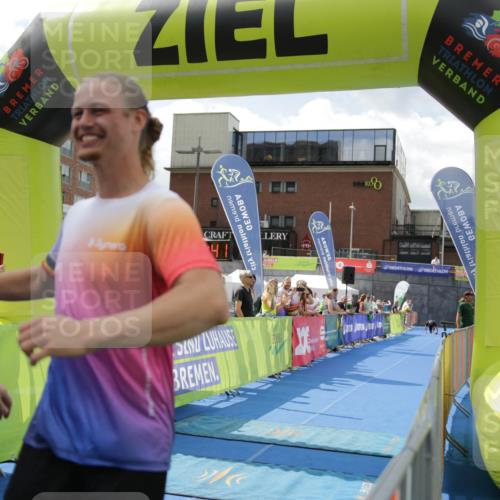 10.08.2025 - GEWOBA Citytriathlon Bremen H.Heesch http://msf.ph/oto/8539241 10.08.2025 11:51:17 Ziel 149, 361 meine-sportfotos.de