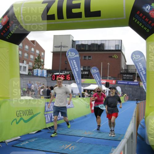 10.08.2025 - GEWOBA Citytriathlon Bremen H.Heesch http://msf.ph/oto/8539265 10.08.2025 12:01:54 Ziel 171 meine-sportfotos.de