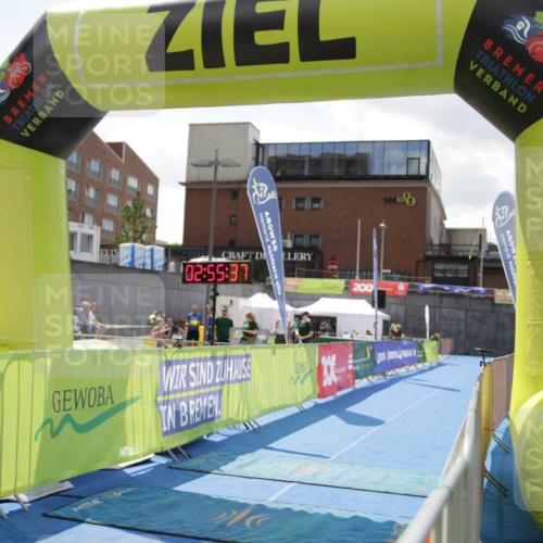 10.08.2025 - GEWOBA Citytriathlon Bremen H.Heesch http://msf.ph/oto/8539273 10.08.2025 12:59:15 Ziel  meine-sportfotos.de