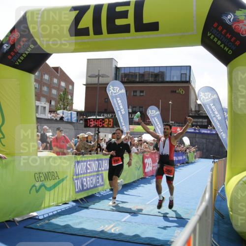 10.08.2025 - GEWOBA Citytriathlon Bremen H.Heesch http://msf.ph/oto/8539277 10.08.2025 13:46:21 Ziel 560, 734 meine-sportfotos.de