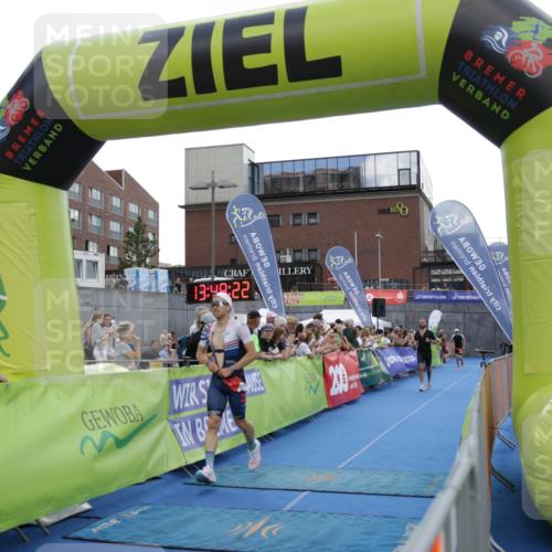 10.08.2025 - GEWOBA Citytriathlon Bremen H.Heesch http://msf.ph/oto/8539282 10.08.2025 13:49:20 Ziel 556, 728 meine-sportfotos.de