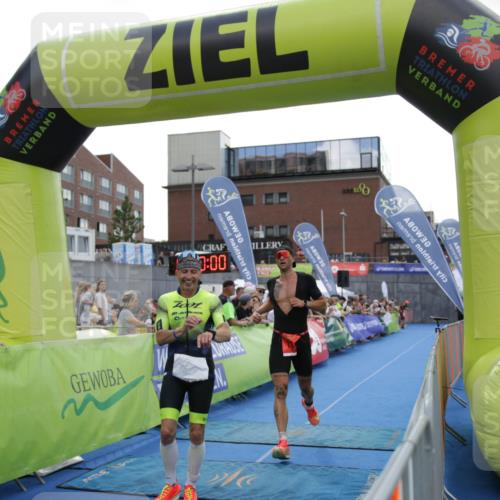 10.08.2025 - GEWOBA Citytriathlon Bremen H.Heesch http://msf.ph/oto/8539286 10.08.2025 13:49:59 Ziel 714, 880 meine-sportfotos.de