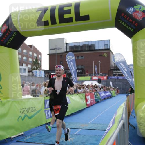 10.08.2025 - GEWOBA Citytriathlon Bremen H.Heesch http://msf.ph/oto/8539302 10.08.2025 13:55:27 Ziel 579 meine-sportfotos.de
