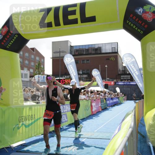 10.08.2025 - GEWOBA Citytriathlon Bremen H.Heesch http://msf.ph/oto/8539392 10.08.2025 14:10:43 Ziel 616, 649, 656, 884 meine-sportfotos.de