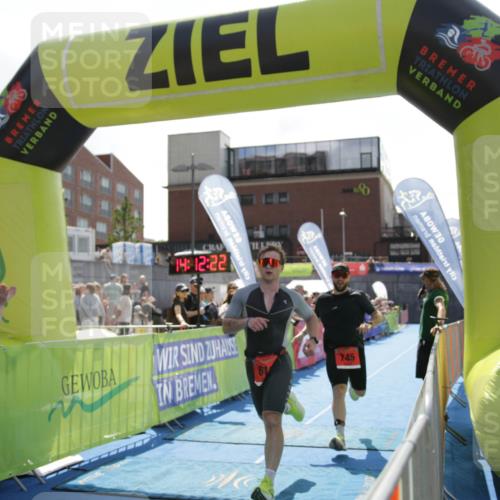 10.08.2025 - GEWOBA Citytriathlon Bremen H.Heesch http://msf.ph/oto/8539398 10.08.2025 14:12:21 Ziel 611, 745 meine-sportfotos.de