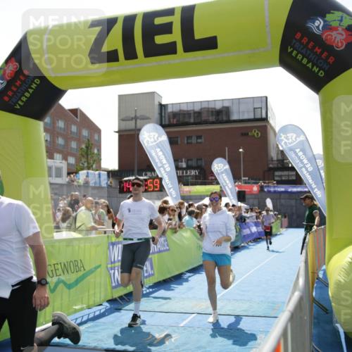 10.08.2025 - GEWOBA Citytriathlon Bremen H.Heesch http://msf.ph/oto/8539421 10.08.2025 14:14:58 Ziel 604, 1029 meine-sportfotos.de