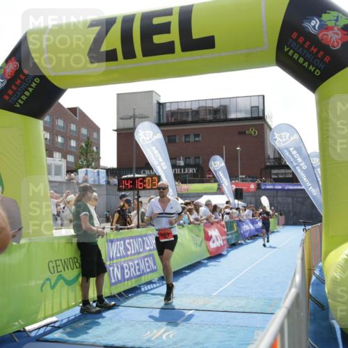 10.08.2025 - GEWOBA Citytriathlon Bremen H.Heesch http://msf.ph/oto/8539431 10.08.2025 14:16:02 Ziel 555, 687, 699, 783, 820 meine-sportfotos.de