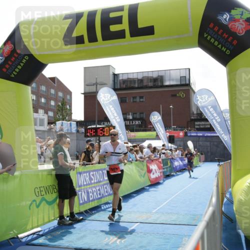 10.08.2025 - GEWOBA Citytriathlon Bremen H.Heesch http://msf.ph/oto/8539432 10.08.2025 14:16:02 Ziel 555, 687, 699, 783, 820 meine-sportfotos.de