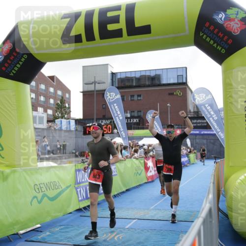 10.08.2025 - GEWOBA Citytriathlon Bremen H.Heesch http://msf.ph/oto/8539473 10.08.2025 14:25:49 Ziel 643, 749, 789, 795 meine-sportfotos.de